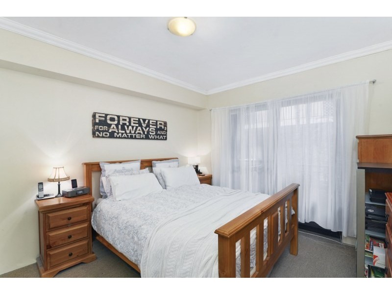 2/16 Gibbs Street, Miranda NSW 2228