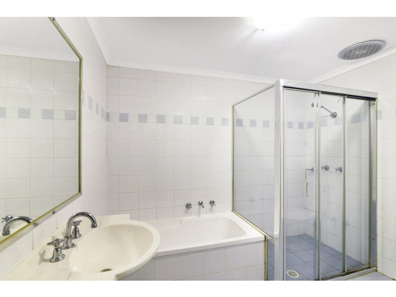 2/16 Gibbs Street, Miranda NSW 2228