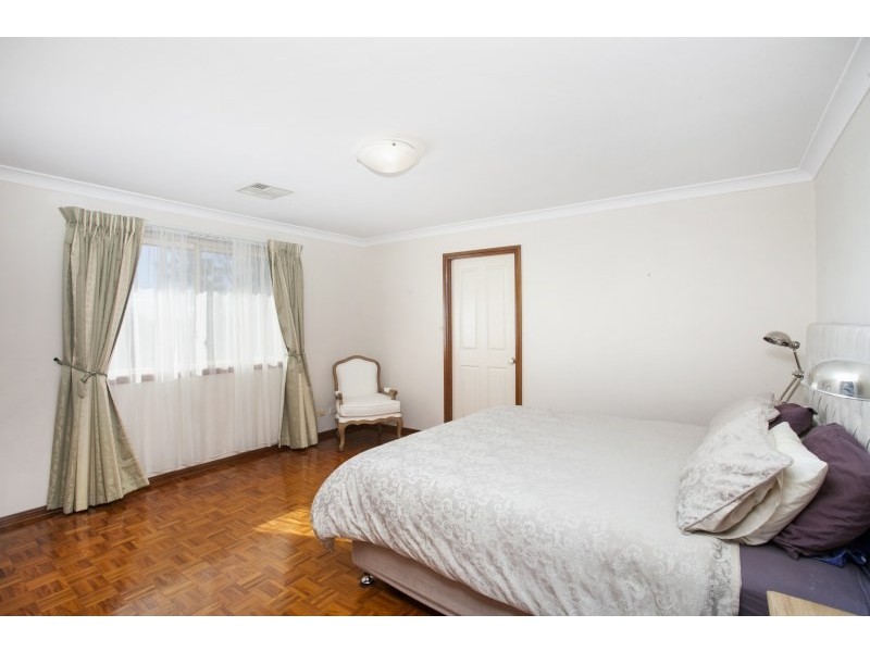 1 Evans Street, Como NSW 2226