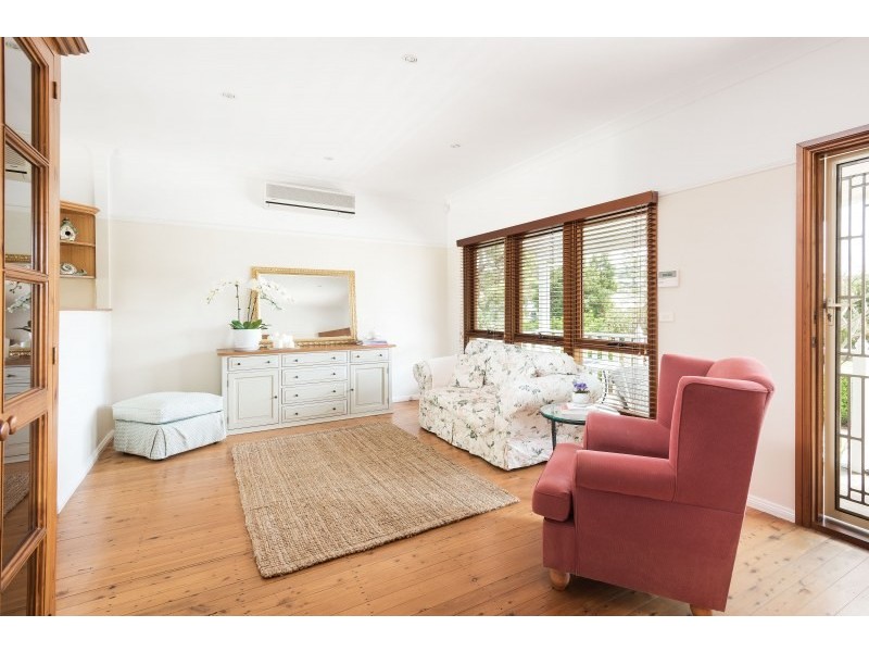 40 Wollun Street, Como NSW 2226