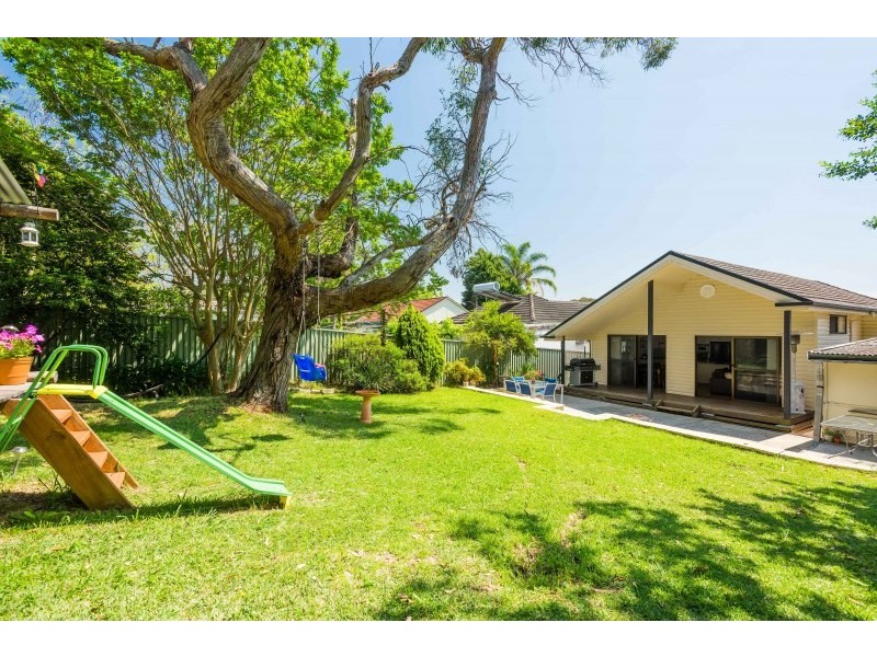 4 Sixth Avenue, Jannali NSW 2226