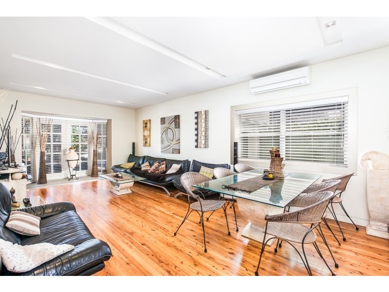 136 Woronora Crescent, Como NSW 2226