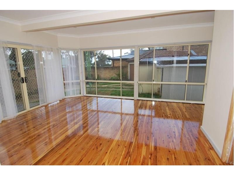 122 Woronora Crescent, Como NSW 2226