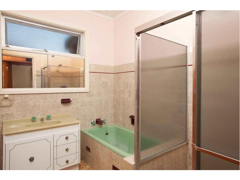 122 Woronora Crescent, Como NSW 2226