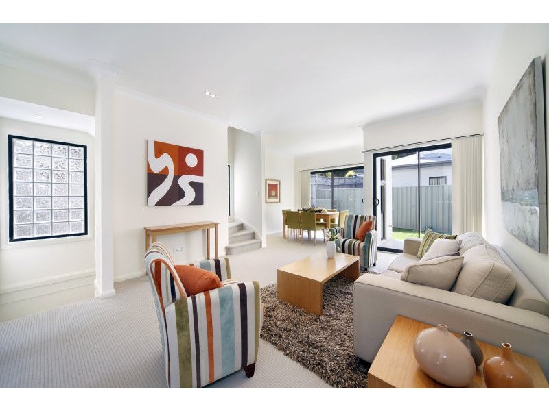 2/17-21 Clements Parade, Kirrawee NSW 2232