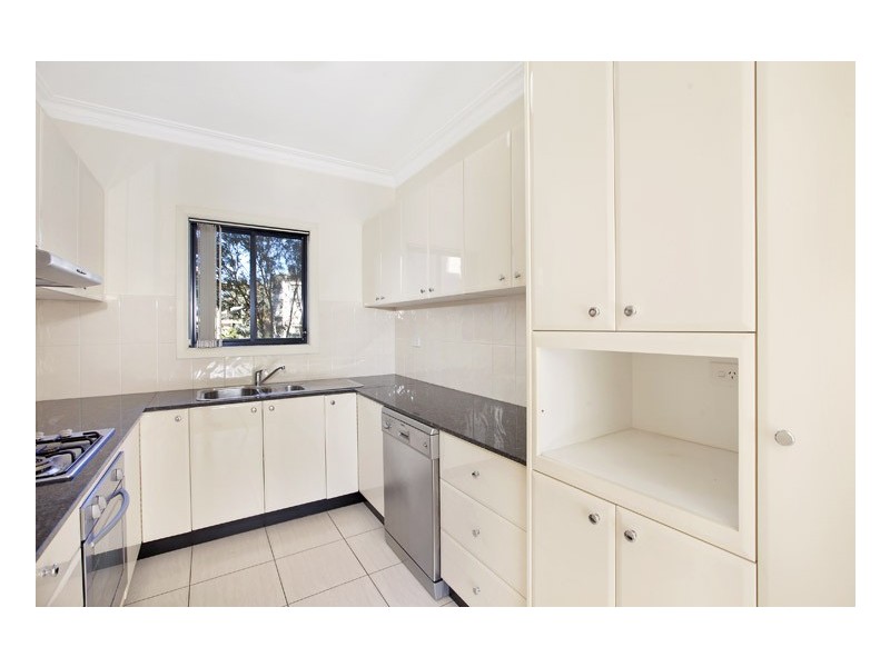 2/17-21 Clements Parade, Kirrawee NSW 2232
