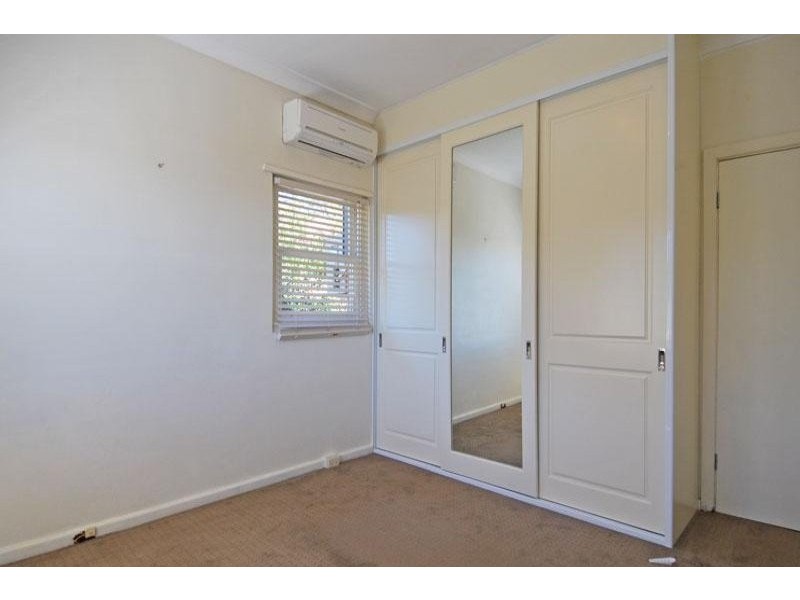 27 Novara Crescent, Como NSW 2226