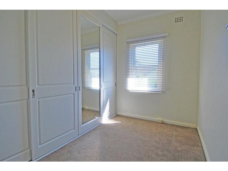 27 Novara Crescent, Como NSW 2226