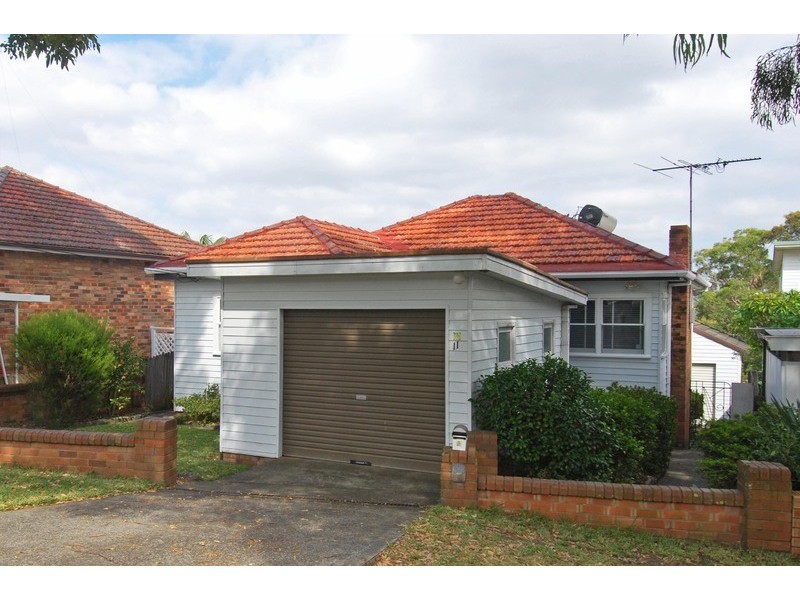 11 Girraween Avenue, Como NSW 2226
