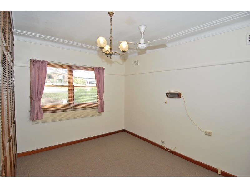 11 Girraween Avenue, Como NSW 2226