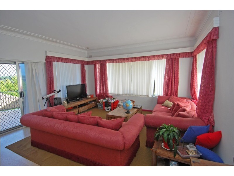 67 Soldiers Road (Top Floor), Jannali NSW 2226