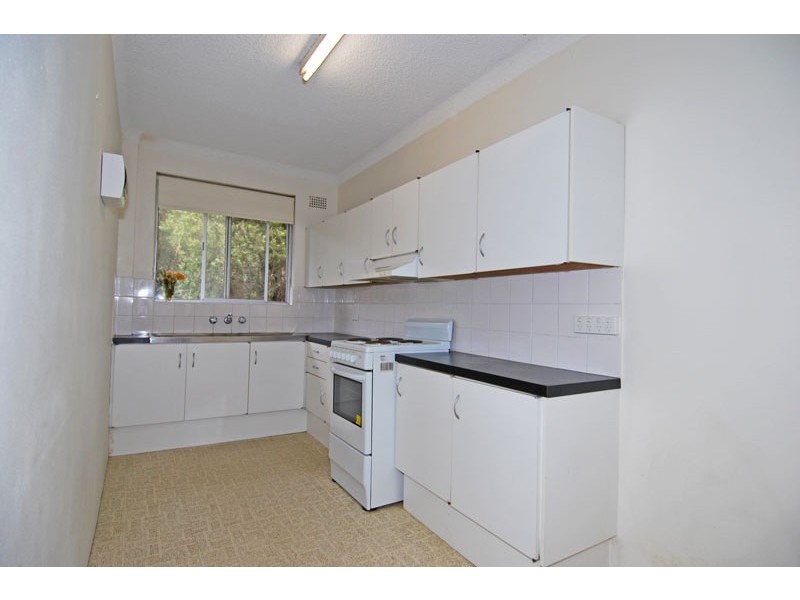 13/76 Glencoe Street, Sutherland NSW 2232