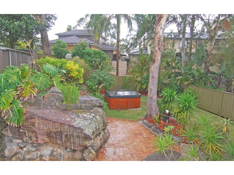 10 Albany Place, Kareela NSW 2232