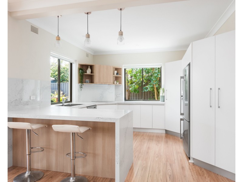 7 Lincoln Crescent, Bonnet Bay NSW 2226