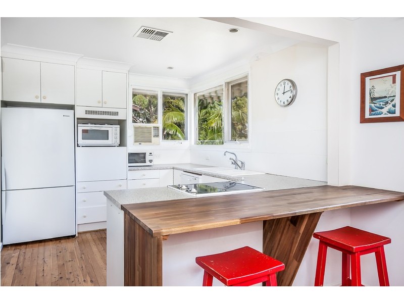 18 Lincoln Crescent, Bonnet Bay NSW 2226