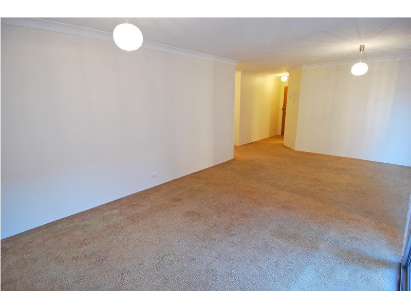 2/55 Glencoe Street, Sutherland NSW 2232