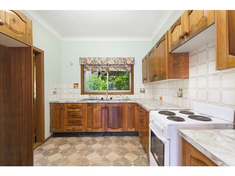 28 Linden Street, Sutherland NSW 2232