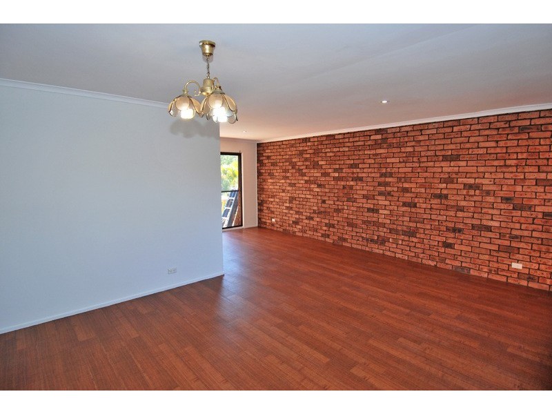 22 Valley View Crescent, Engadine NSW 2233