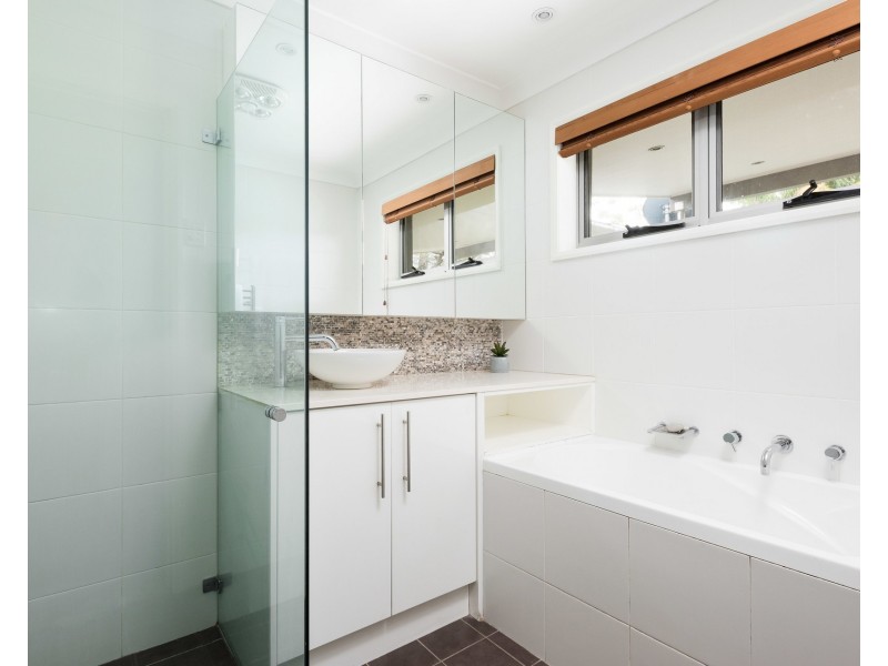 19 Bunbury Avenue, Sutherland NSW 2232