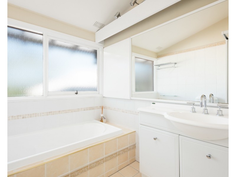 13 Mendos Place, Engadine NSW 2233
