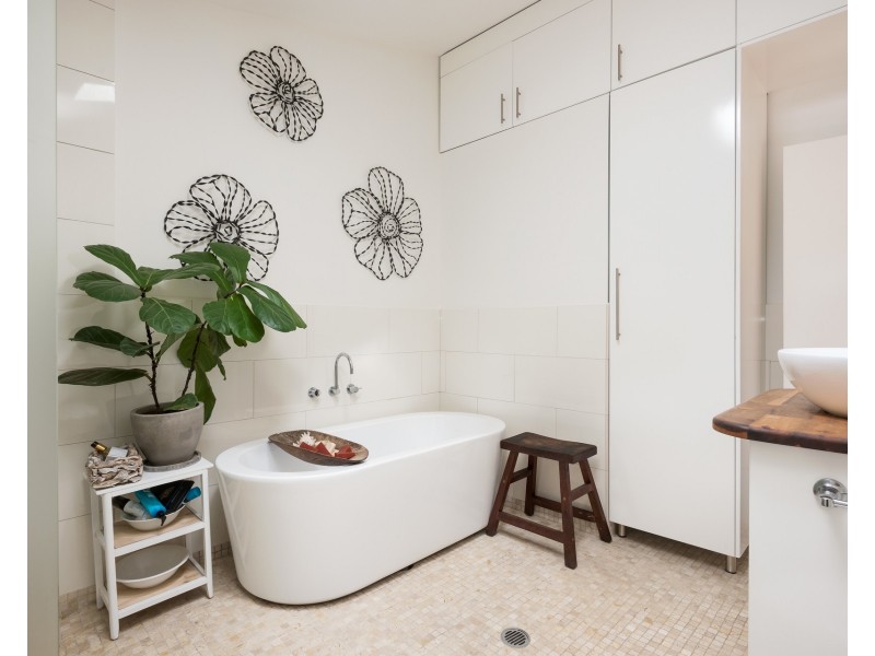 96 Woronora Crescent, Como NSW 2226