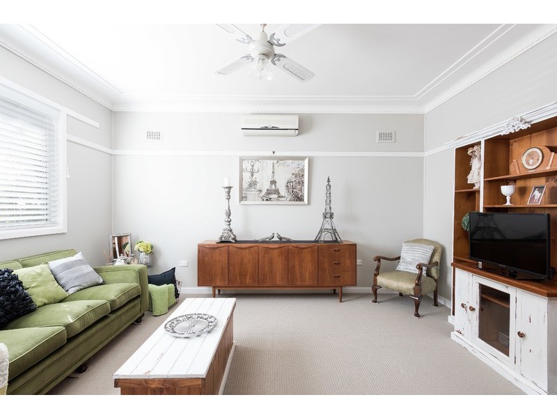 42 Wattle Road, Jannali NSW 2226