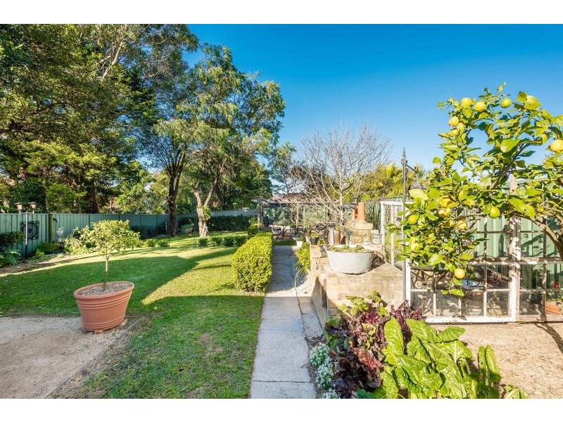 42 Wattle Road, Jannali NSW 2226