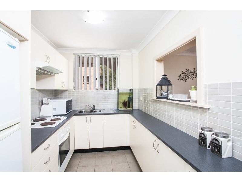9/4-6 Railway Crescent, Jannali NSW 2226