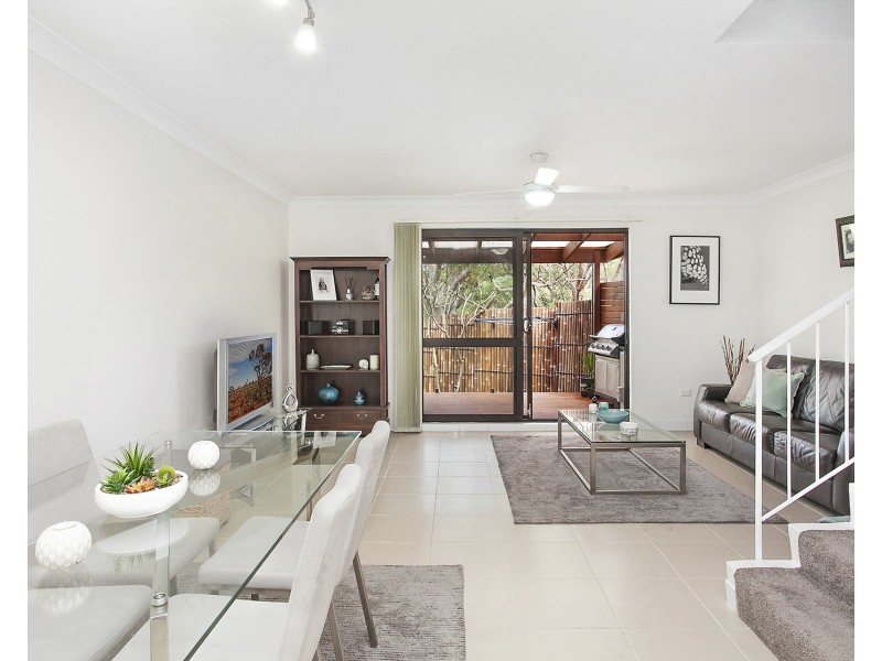 2/20-22 Toronto Parade, Sutherland NSW 2232