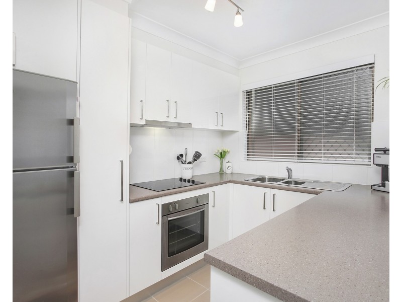 2/20-22 Toronto Parade, Sutherland NSW 2232