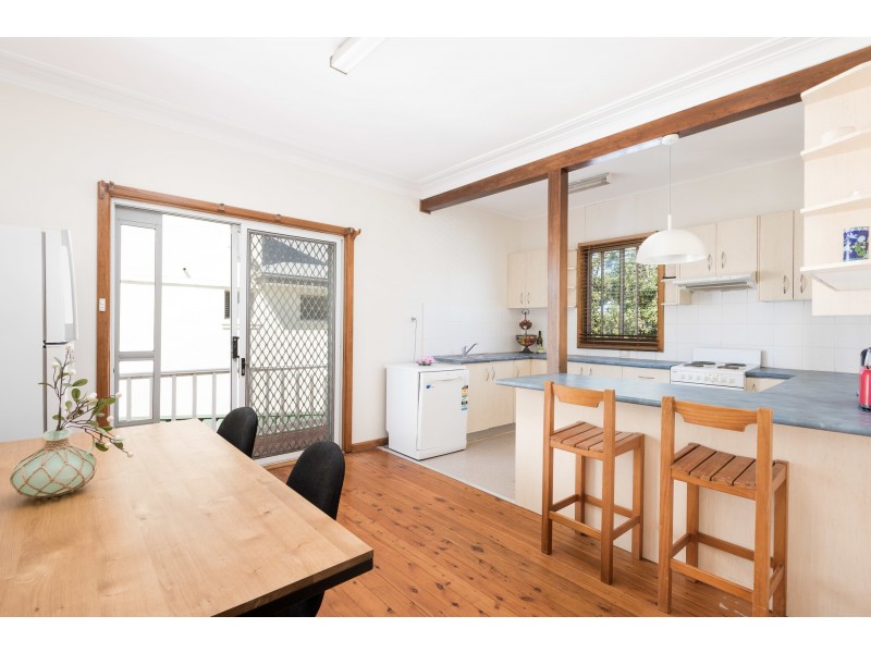 12 Bulumin Street, Como NSW 2226