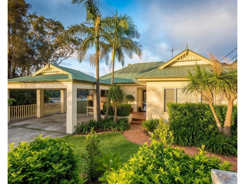 23 Wigens Avenue, Como NSW 2226