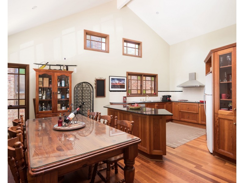 3 Lowry Place, Woronora Heights NSW 2233