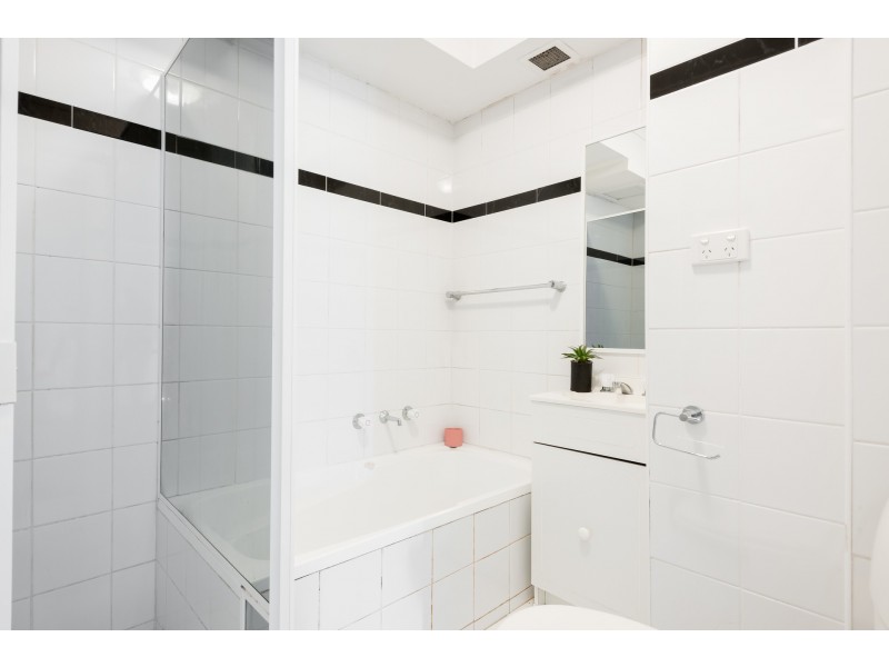 15/494-496 President Avenue, Kirrawee NSW 2232