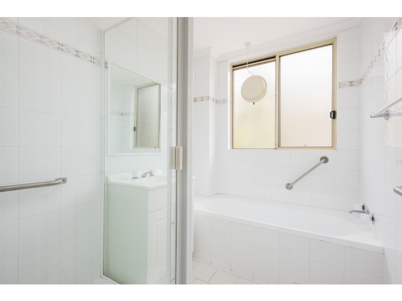 1/50-54 The Grand Parade, Sutherland NSW 2232