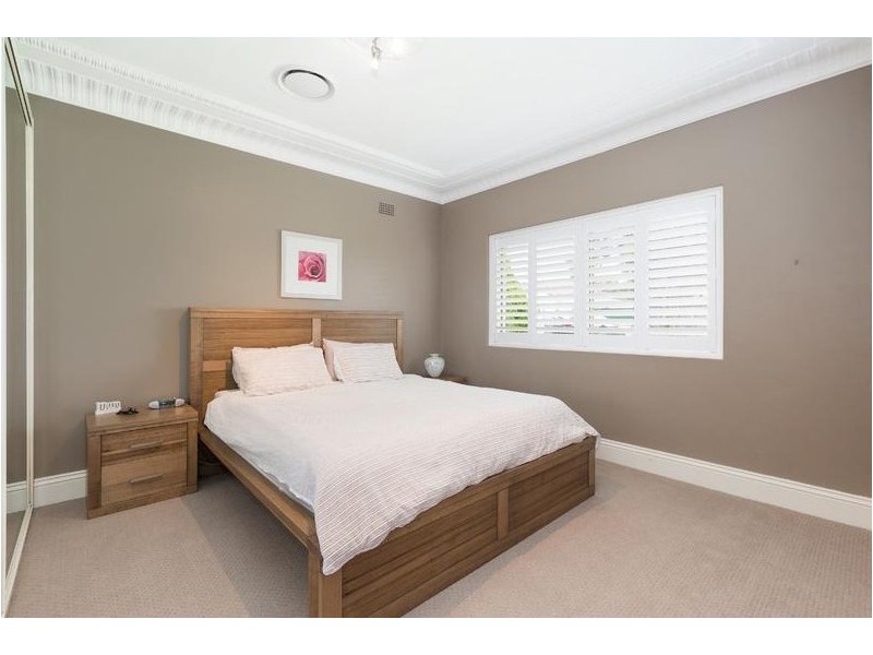 16 Bunarba Road, Gymea Bay NSW 2227