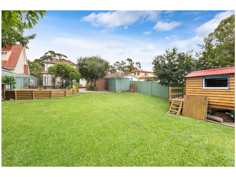 16 Bunarba Road, Gymea Bay NSW 2227