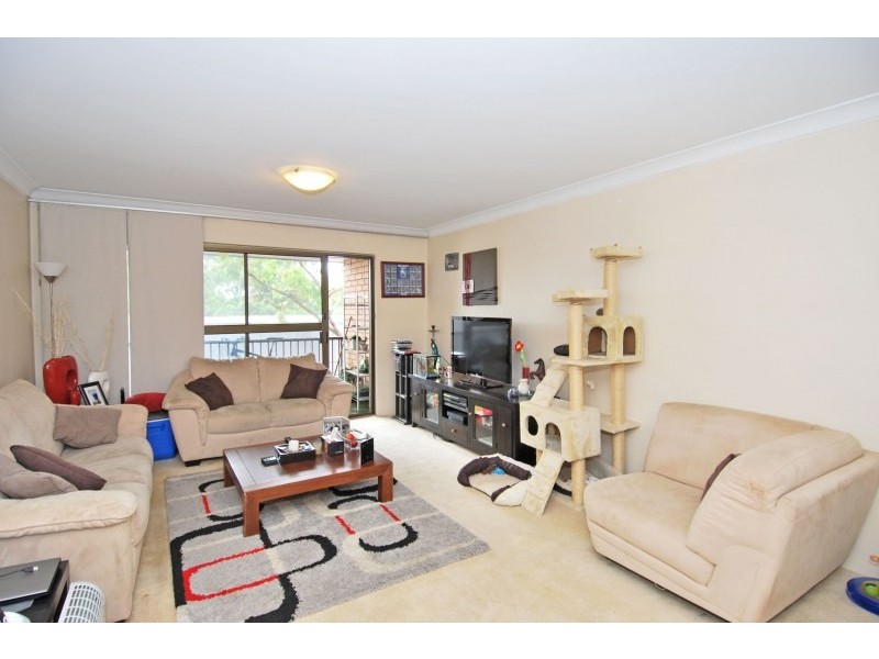 18/87-89 Flora Street, Sutherland NSW 2232