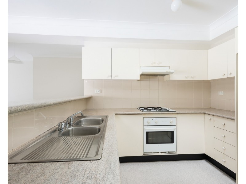 10/20-26 Leonay Street, Sutherland NSW 2232