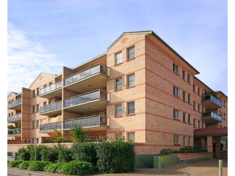 25/9-15 East Parade, Sutherland NSW 2232