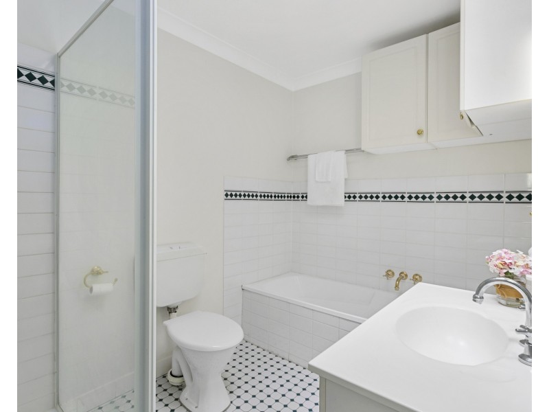 2/17 Binya Place, Como NSW 2226