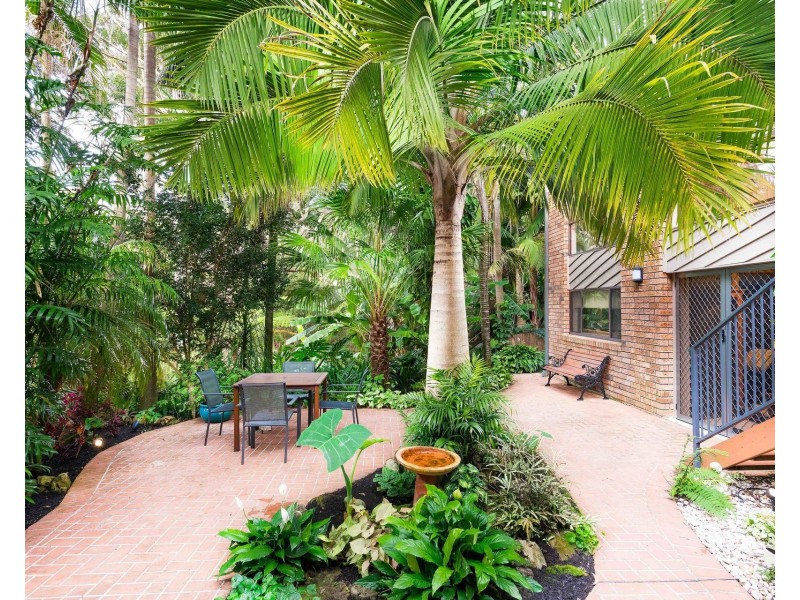 2 Tea Tree Place, Kirrawee NSW 2232
