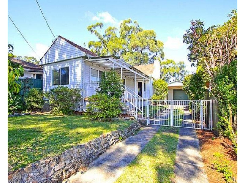 128 Waratah Street, Sutherland NSW 2232