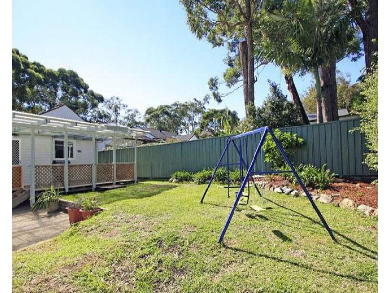 128 Waratah Street, Sutherland NSW 2232