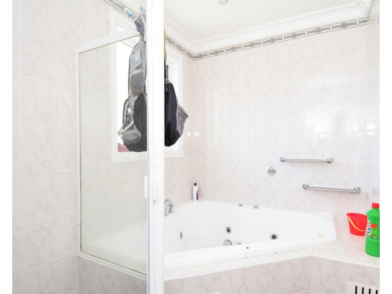 96 Acacia Road, Kirrawee NSW 2232