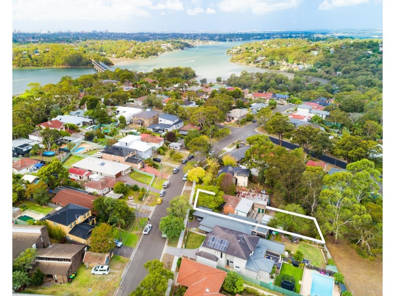 24 Bulumin Street, Como NSW 2226