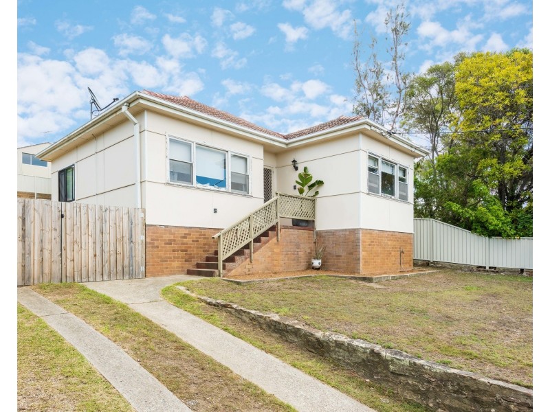 10 Kurri Street, Loftus NSW 2232
