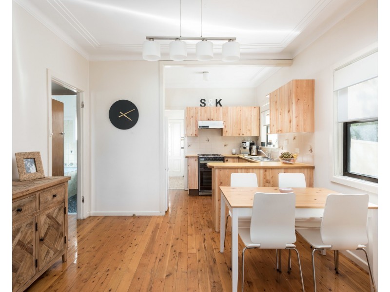 10 Kurri Street, Loftus NSW 2232