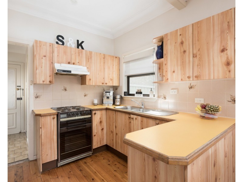 10 Kurri Street, Loftus NSW 2232