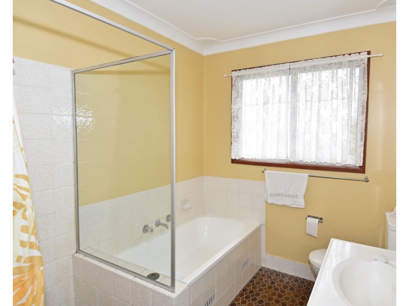 5 Yanderra Avenue, Bangor NSW 2234